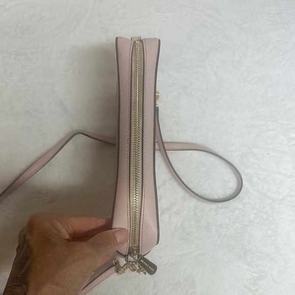 Michael Kors Pink Crossbody Bag with Structured Design - Picture 8 of 16